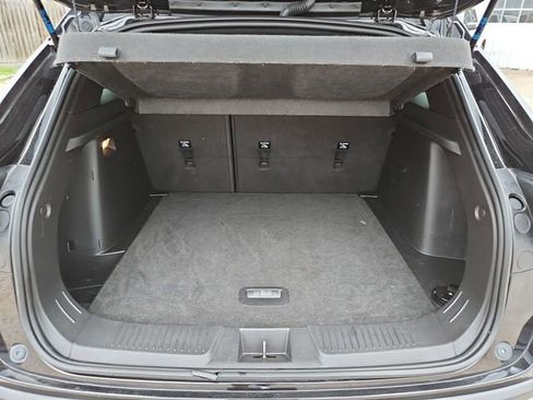 Certified 2024 Chevrolet Trax RS w/ Sunroof Package image 26