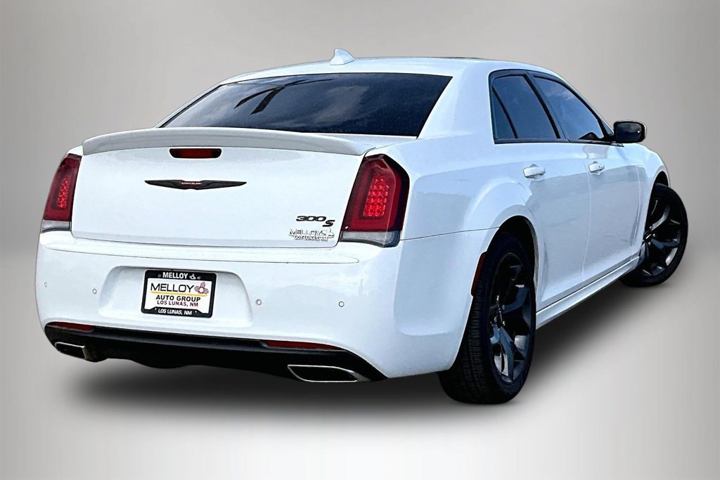 Used 2023 Chrysler 300 S w/ Comfort Group RWD image 6