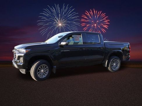 Certified 2023 Chevrolet Colorado LT w/ LT Convenience Package II AWD/4WD image 10