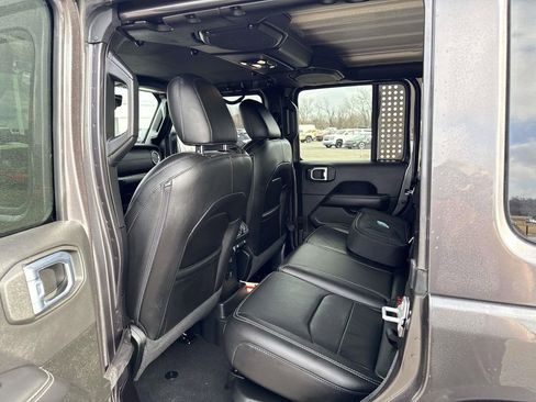 Used 2021 Jeep Wrangler Unlimited Sahara w/ Cold Weather Group image 25