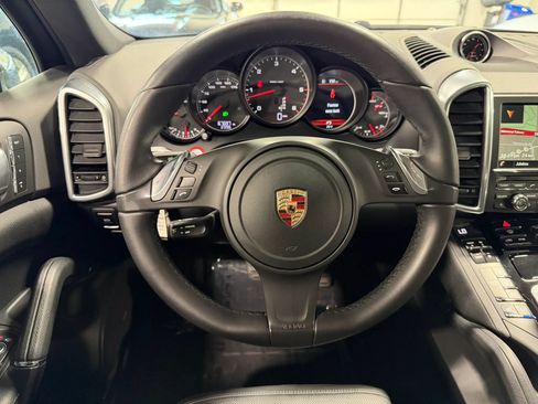 Used 2014 Porsche Cayenne Diesel Platinum Edition AWD/4WD image 14