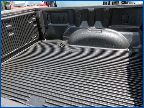 Used 2025 Ford F150 XLT w/ Equipment Group 301A Standard AWD/4WD image 8