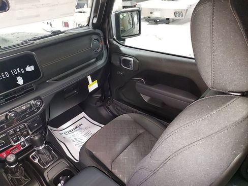 New 2026 Jeep Gladiator Mojave AWD/4WD image 11