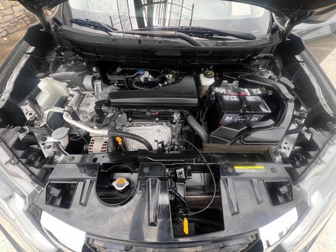 Used 2017 Nissan Rogue S FWD image 19