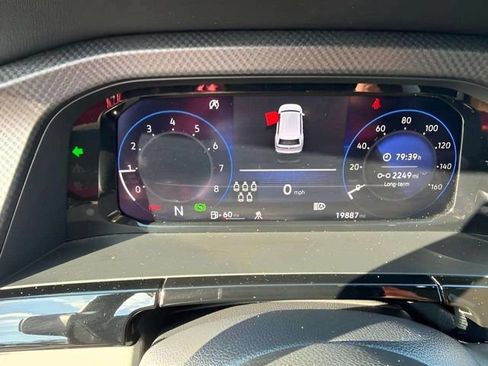 Certified 2025 Volkswagen Atlas Peak Edition SE AWD/4WD image 16