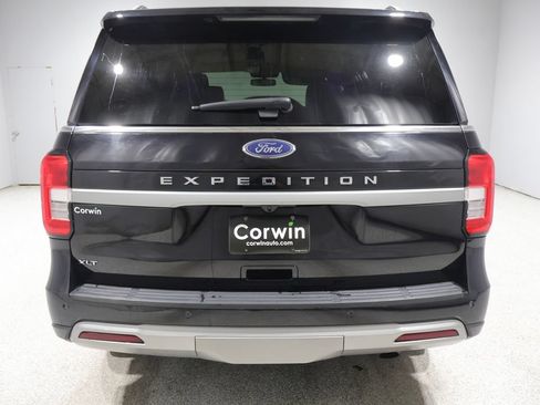 Used 2023 Ford Expedition XLT AWD/4WD image 17