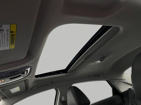 Certified 2023 Hyundai Elantra Limited FWD image 31