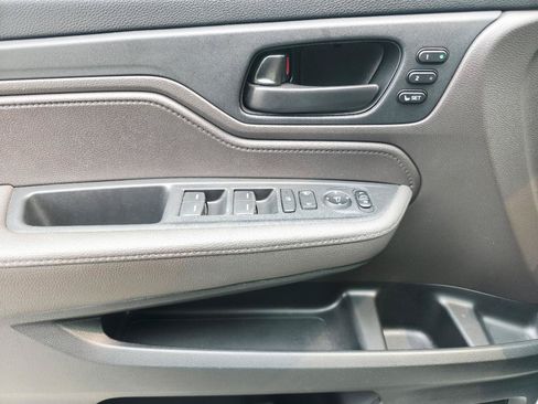 Used 2018 Honda Odyssey EX-L image 27