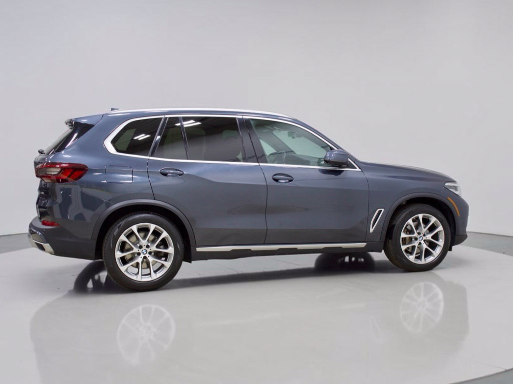 Used 2022 BMW X5 xDrive40i w/ Premium Package AWD/4WD image 11