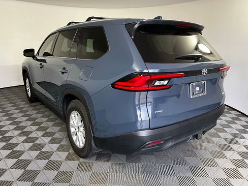 Certified 2024 Toyota Grand Highlander XLE AWD/4WD image 7