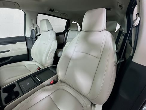New 2026 Honda Odyssey EX-L image 18
