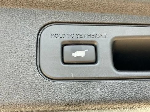Used 2025 Honda Odyssey Elite image 7