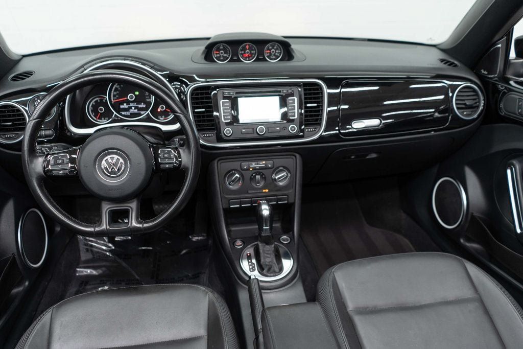 Used 2013 Volkswagen Beetle TDI FWD image 10