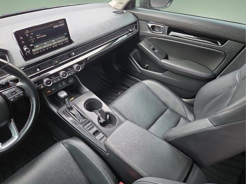 Used 2022 Honda Civic Touring image 12