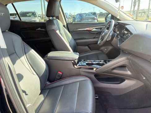 Used 2022 Buick Envision Essence w/ Sport Touring Package FWD image 11