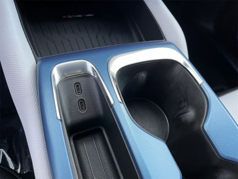 New 2026 Chevrolet Equinox EV LT image 33