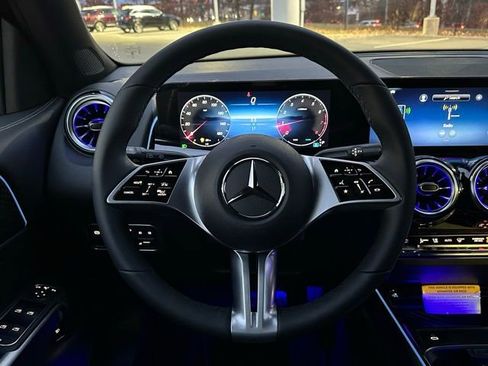 New 2026 Mercedes-Benz GLB 250 4MATIC image 13
