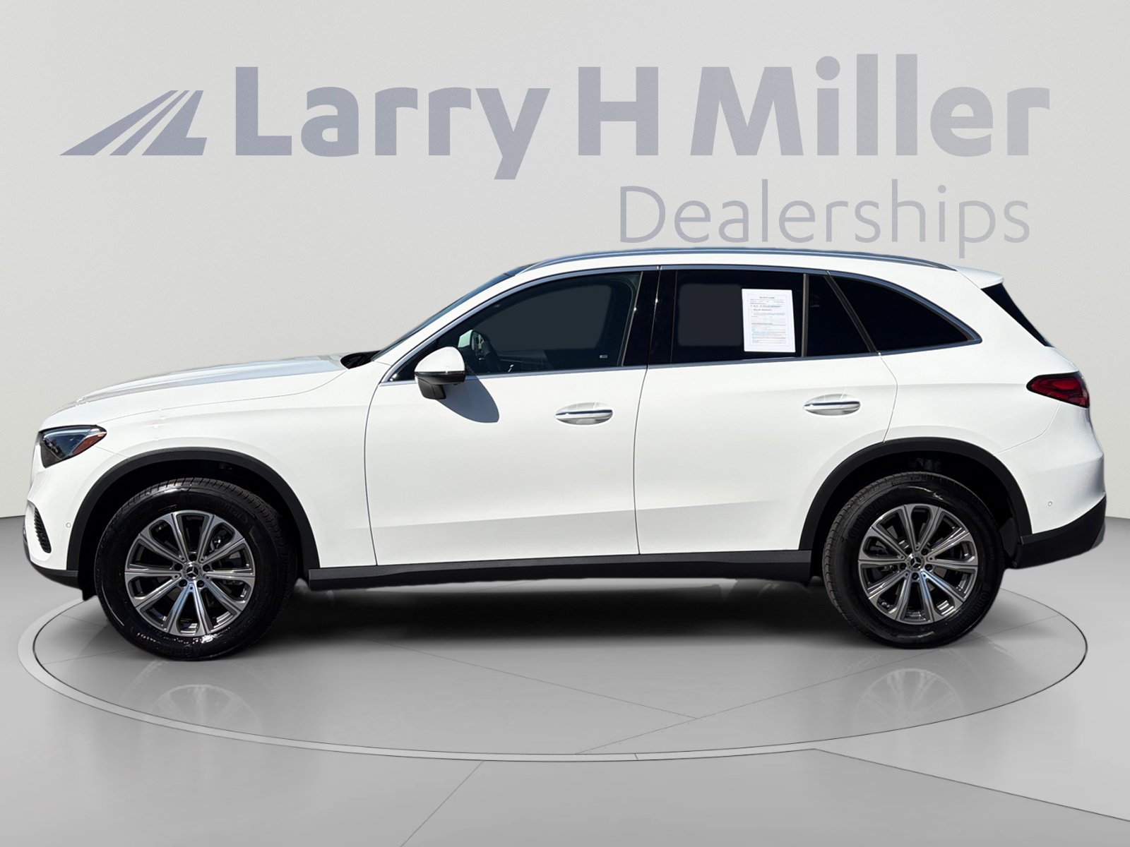 Certified 2026 Mercedes-Benz GLC 300 4MATIC image 3