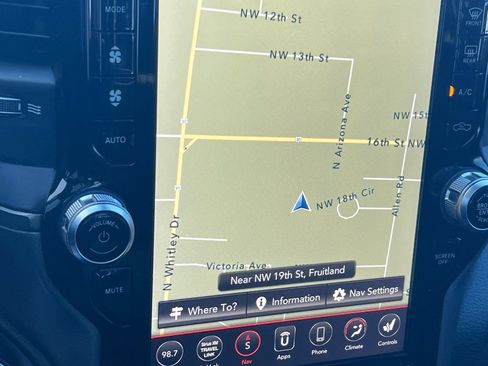Used 2019 RAM 1500 Sport w/ Leather & Sound Group AWD/4WD image 15