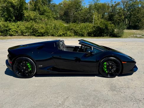 Used 2017 Lamborghini Huracan LP 610-4 image 8