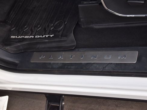 Certified 2024 Ford F250 Platinum image 39