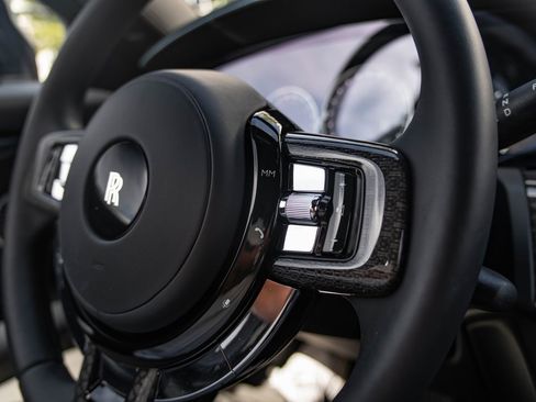 Used 2022 Rolls-Royce Ghost Black Badge image 23