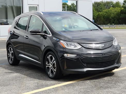Used 2021 Chevrolet Bolt Premier w/ Infotainment Package image 2