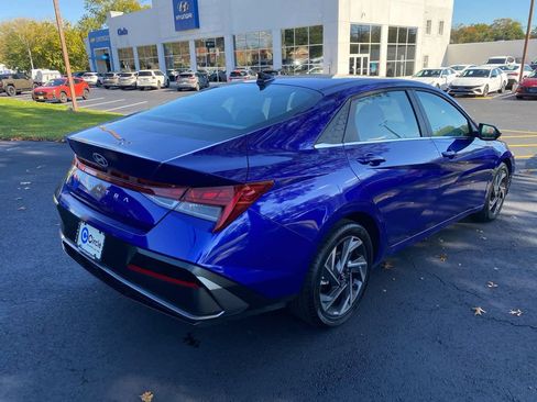 New 2025 Hyundai Elantra SEL w/ Cargo Package image 4