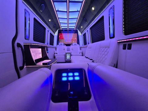 Used 2019 Mercedes-Benz Sprinter 170 image 73