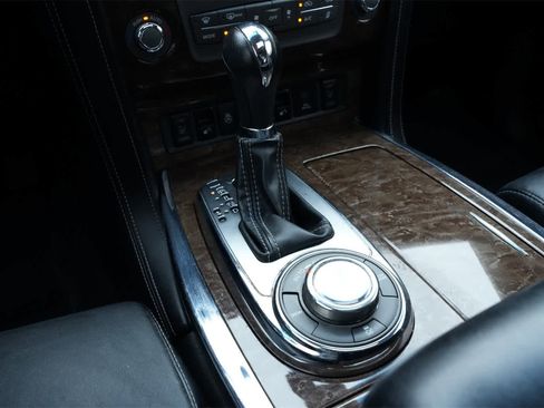 Used 2015 INFINITI QX80 w/ 22" Wheel Package image 15