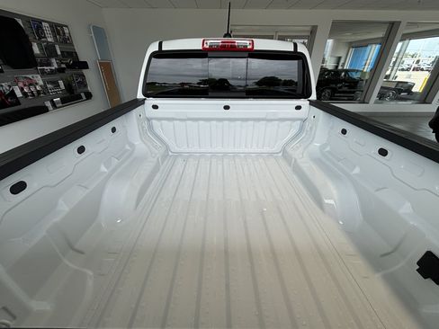 New 2026 Chevrolet Colorado Z71 w/ Technology Package AWD/4WD image 4