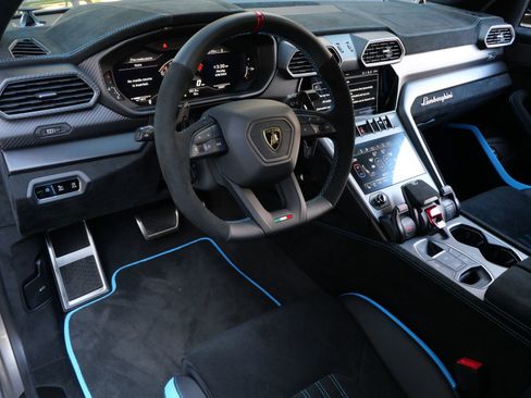 Used 2023 Lamborghini Urus Performante AWD/4WD image 24