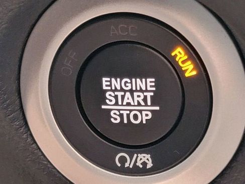 New 2026 Chrysler Pacifica Select w/ S Appearance Package image 6