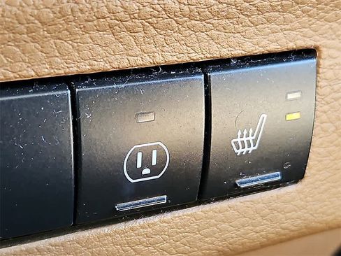 Used 2013 Jeep Wrangler Unlimited Sahara w/ Dual Top Group image 21