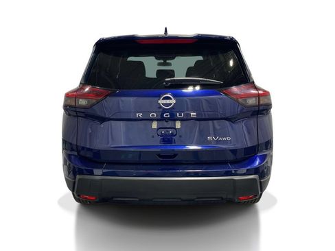 Used 2024 Nissan Rogue SV AWD/4WD image 3