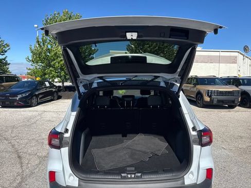 Used 2025 Ford Escape ST-Line Select AWD/4WD image 12