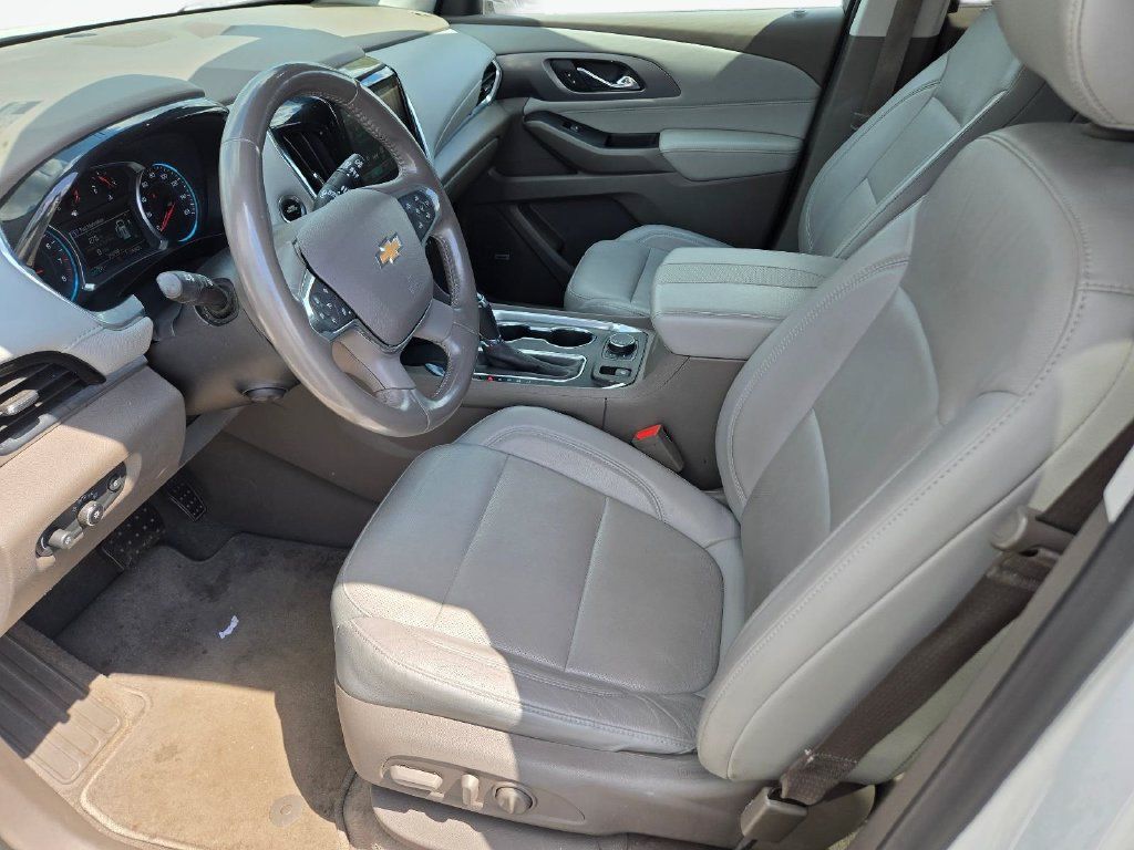 Used 2019 Chevrolet Traverse Premier w/ Driver Confidence II Package FWD image 15