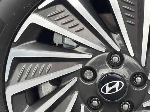 Used 2024 Hyundai Sonata Limited FWD image 6
