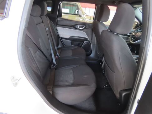 Used 2023 Jeep Compass Sport AWD/4WD image 28