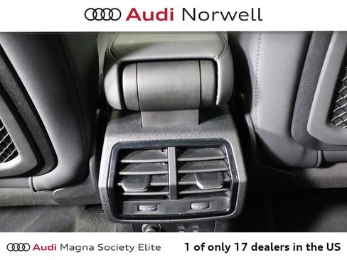 Certified 2022 Audi Q3 2.0T Premium Plus w/ Premium Plus Package AWD/4WD image 23
