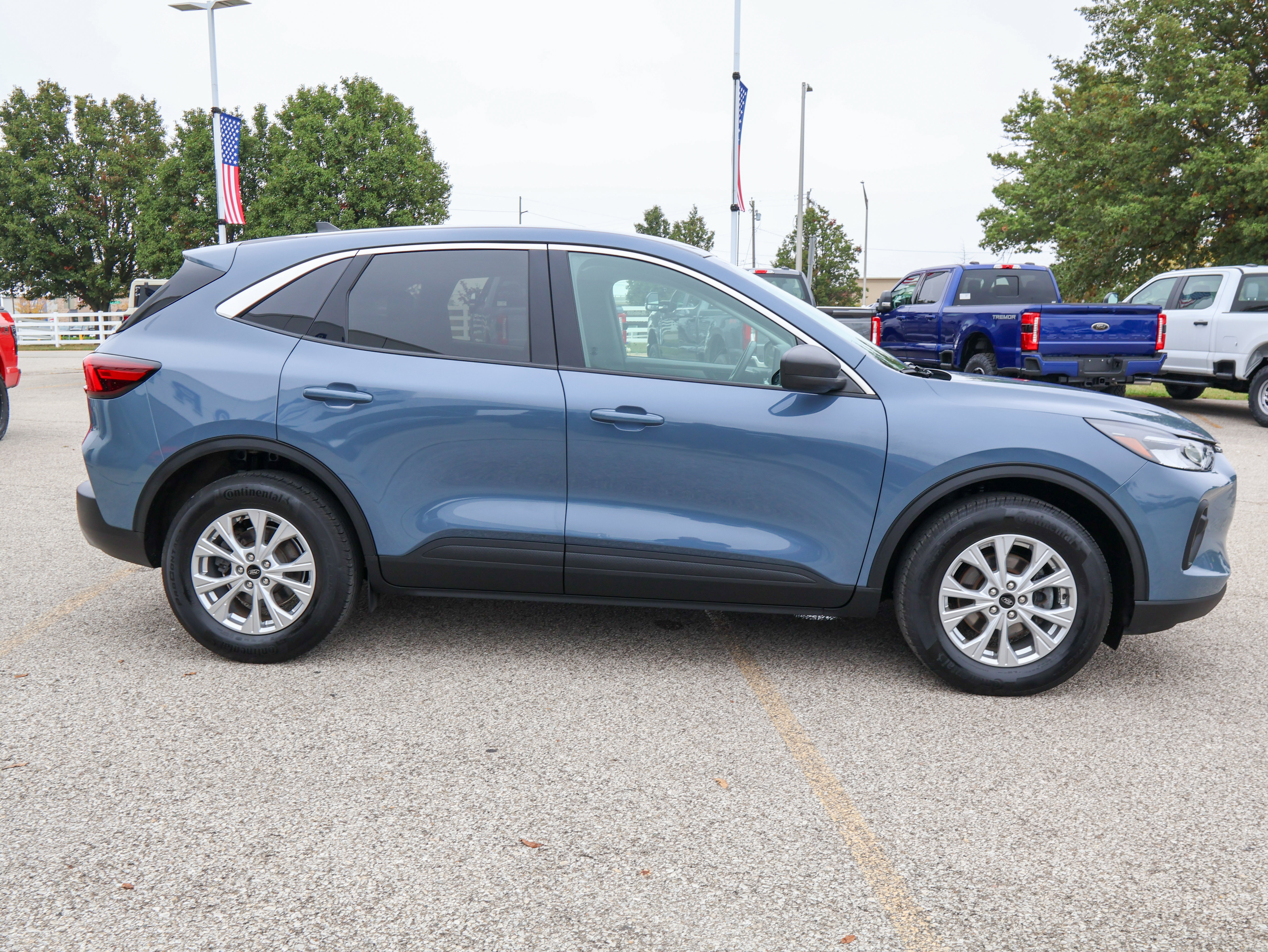 Used 2023 Ford Escape Active w/ Tech Pack #1 AWD/4WD image 6
