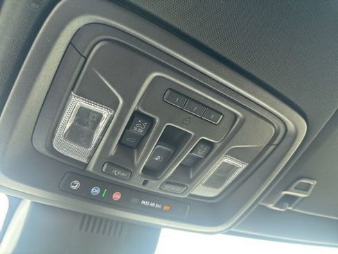 Used 2024 GMC Sierra 2500 AT4 w/ AT4 Premium Plus Package image 23