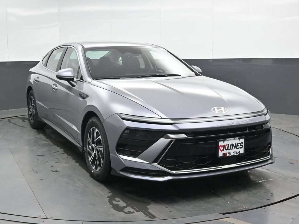 New 2026 Hyundai Sonata Blue FWD image 4