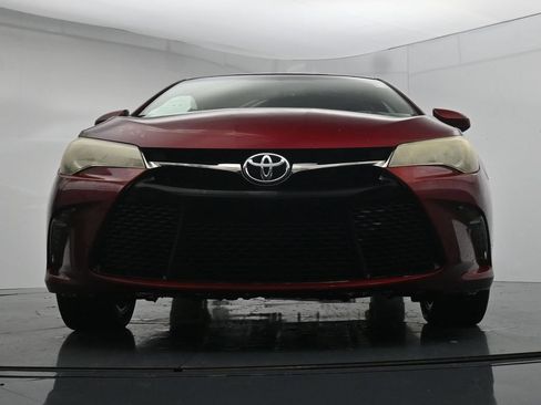 Used 2016 Toyota Camry XSE w/ Moonroof Package FWD image 34