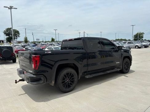 Used 2024 GMC Sierra 1500 Elevation w/ X31 Off-Road Package AWD/4WD image 3
