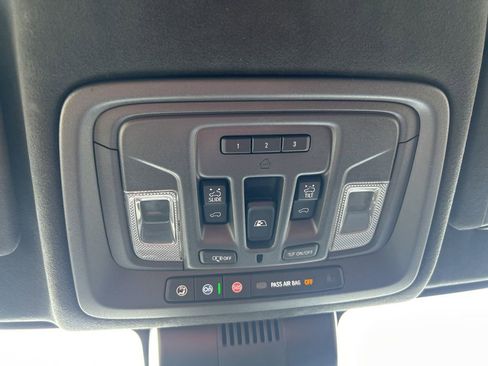 Used 2024 GMC Sierra 3500 Denali Ultimate image 24