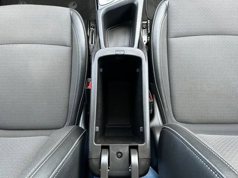 Used 2021 Buick Encore GX Preferred w/ Cold Weather Comfort Package AWD/4WD image 21