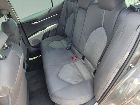 Used 2022 Toyota Camry LE FWD image 17