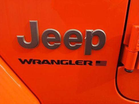 New 2025 Jeep Wrangler Unlimited Rubicon 392 image 9