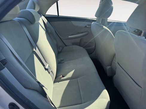 Used 2011 Toyota Corolla LE image 30